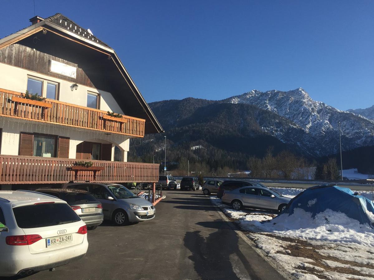 Hotel Gostisce Uh- Planica Rateče Exterior foto